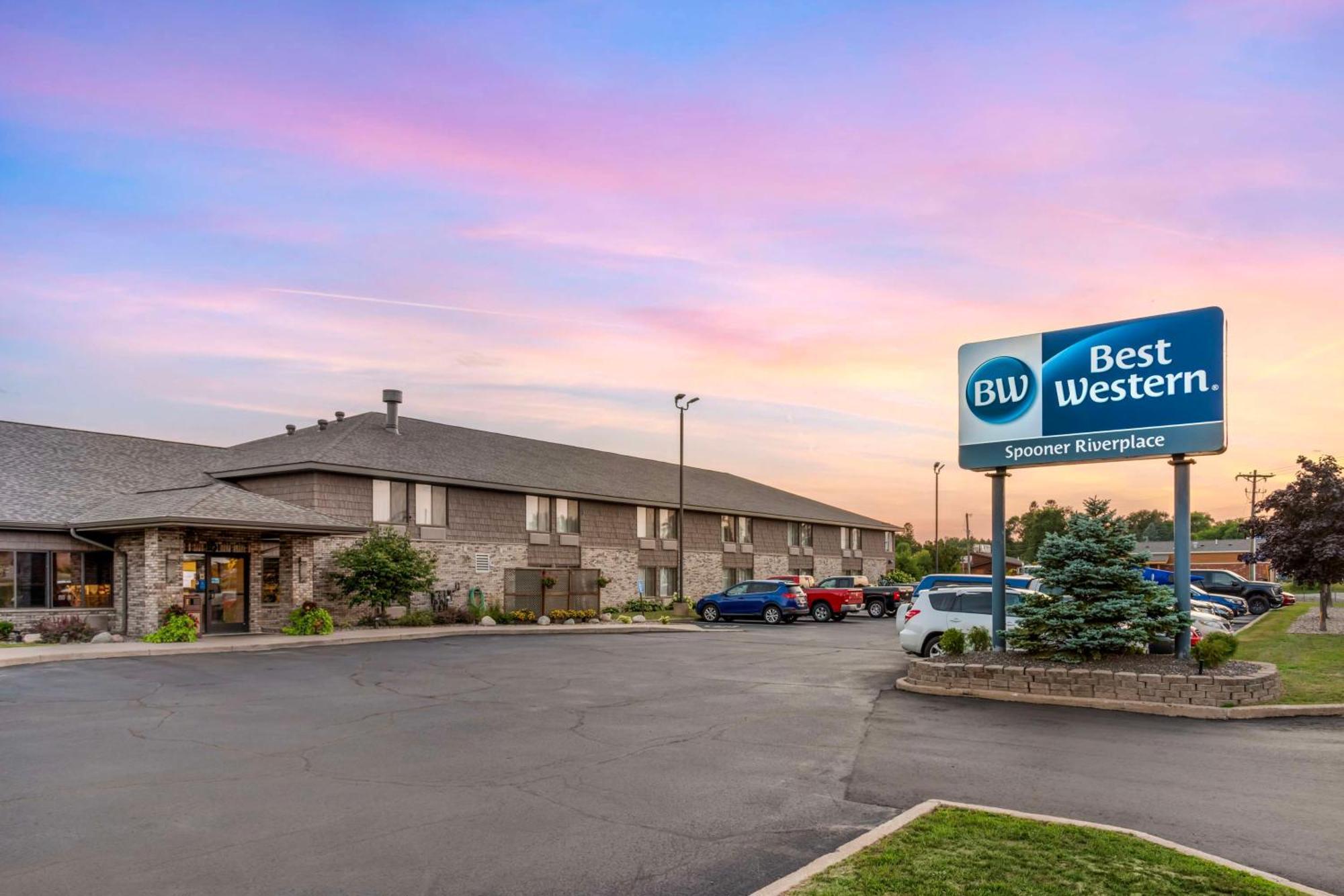 Best Western Spooner Riverplace Exterior foto